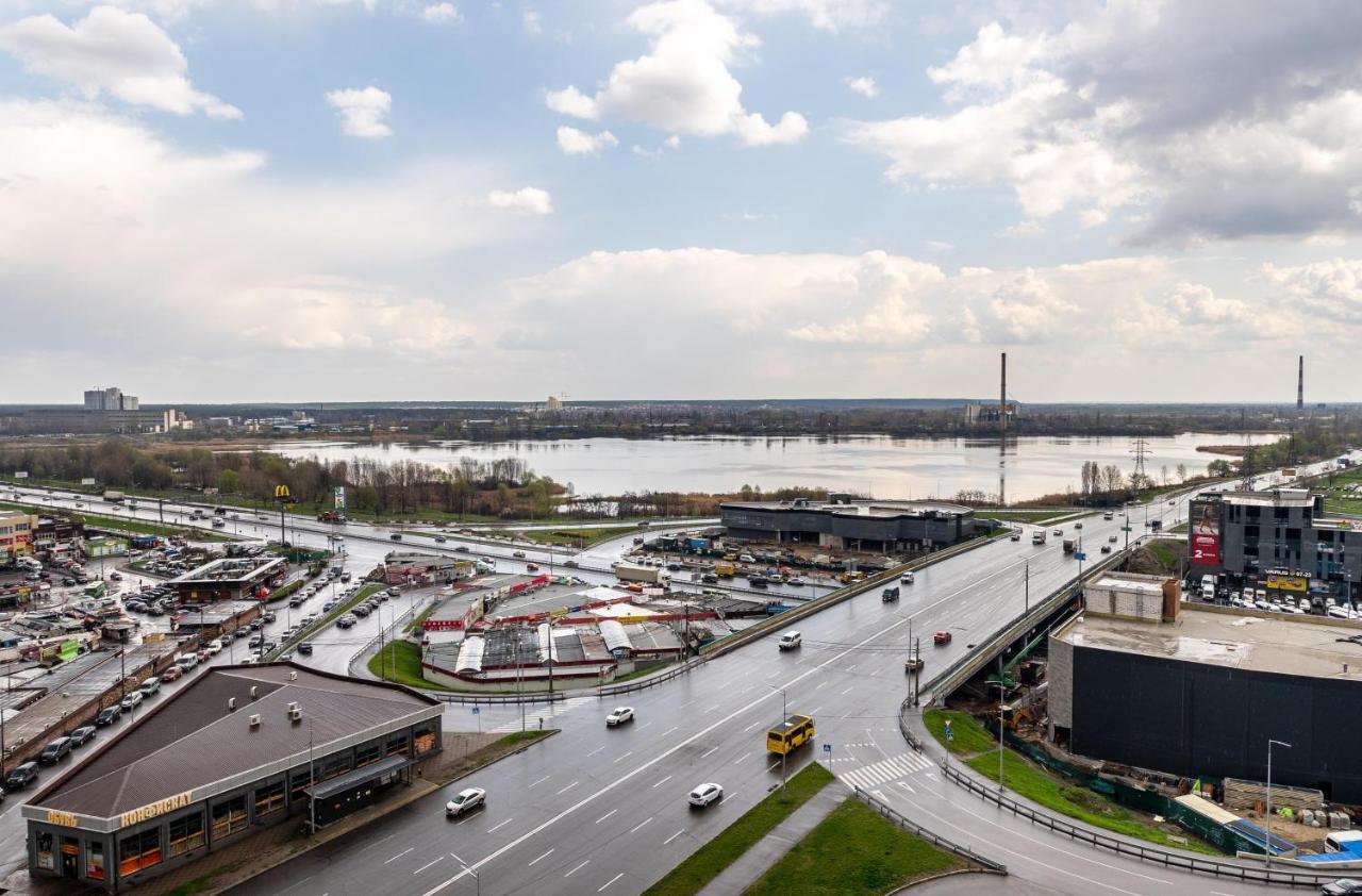 Квартира В Жк Лебединый, Ревуцкого 40 В, Метро Харьковская Позняки Kiev Ngoại thất bức ảnh